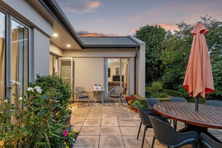 Photo of property in 20a Coolspring Way, Redwood, Christchurch, 8051