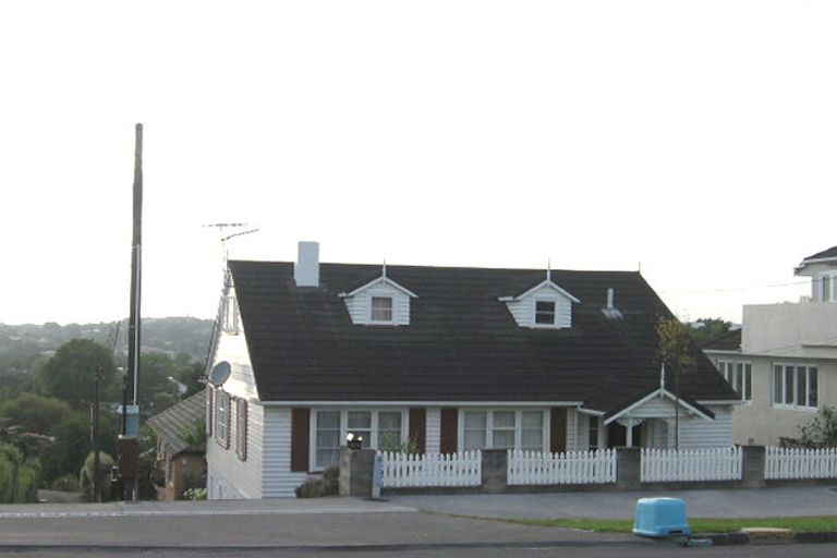 Photo of property in 132 Kohimarama Road, Kohimarama, Auckland, 1071