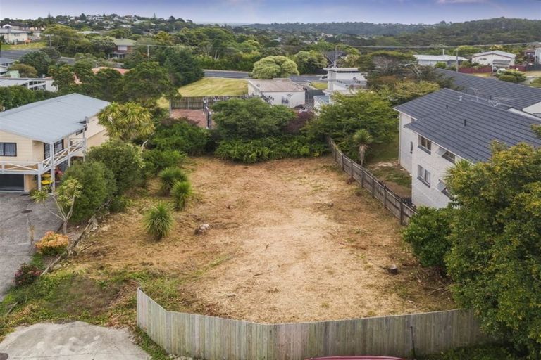 Photo of property in 5/550 Glenfield Road, Glenfield, Auckland, 0629