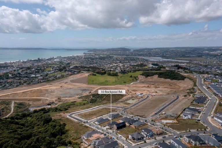 Photo of property in 10 Rockpool Road, Orewa, 0931