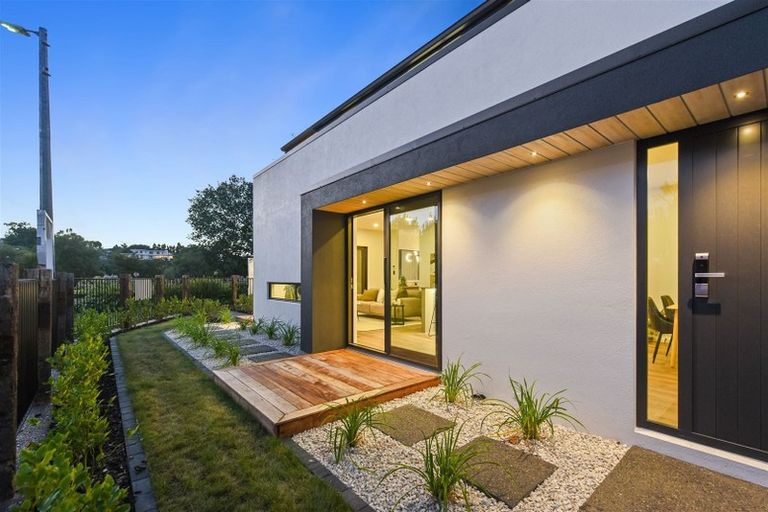 Photo of property in 1/64 Banbury Crescent, Fairfield, Hamilton, 3214