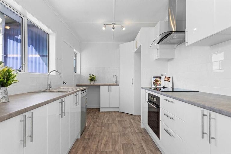 Photo of property in 2 Upland Road, Western Heights, Rotorua, 3015