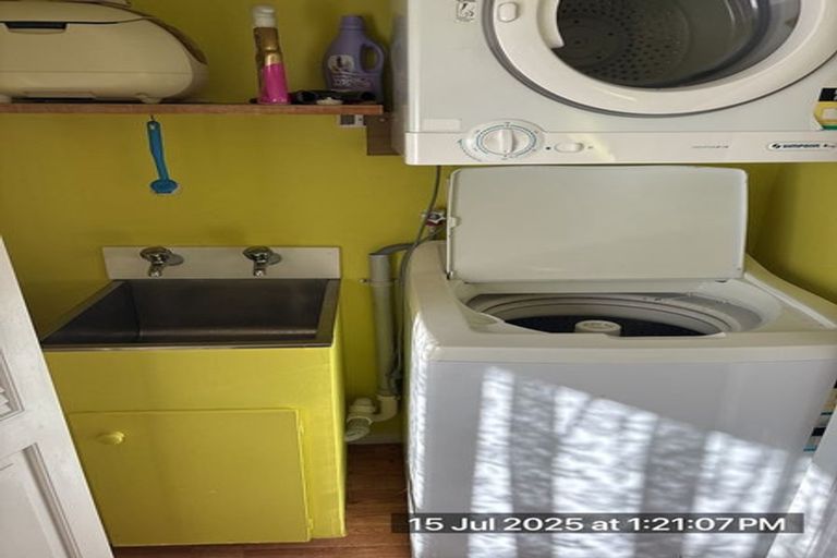 Photo of property in 81 Montgomery Avenue, Karori, Wellington, 6012