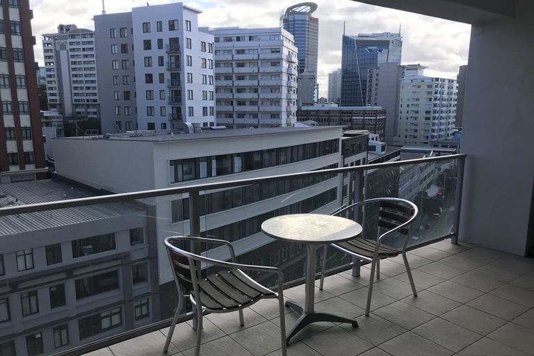 Photo of property in Scotia Tower Apartments, 8a/8 Scotia Place, Auckland Central, Auckland, 1010