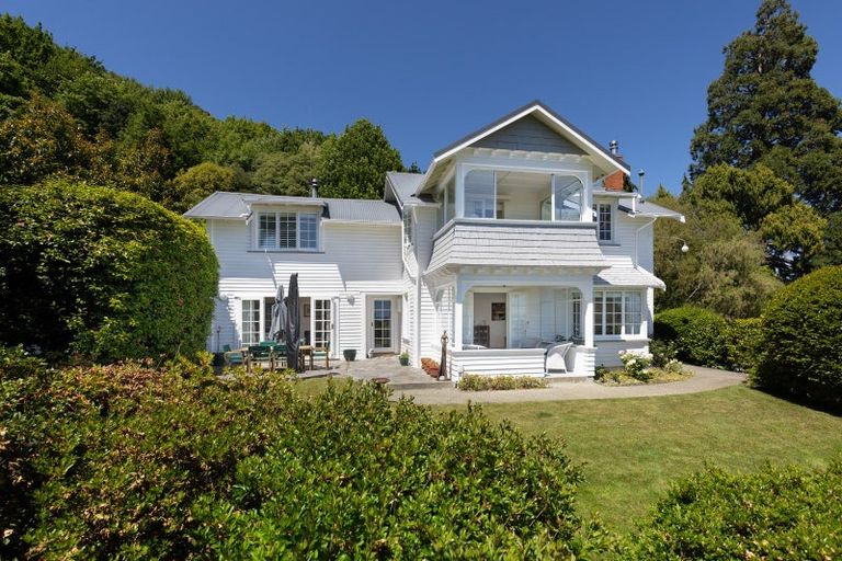 Photo of property in 20 Endeavour Street, Nelson South, Nelson, 7010