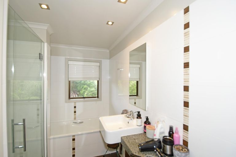 Photo of property in 71 Clinton Road, Tawharanui Peninsula, Warkworth, 0986