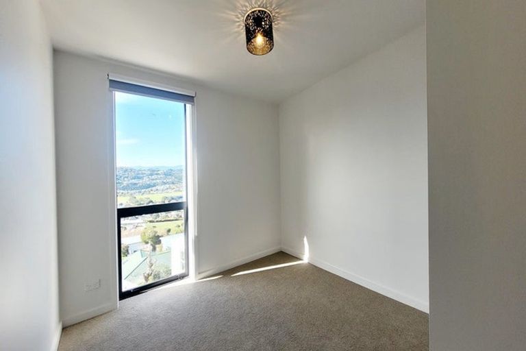 Photo of property in 8 Silvereye Way, Johnsonville, Wellington, 6037