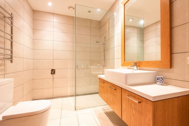 Photo of property in Chaffers Dock, 407/22 Herd Street, Te Aro, Wellington, 6011