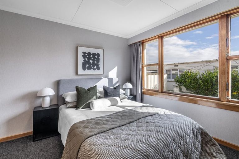 Photo of property in 1 Crombie Street, Gore, 9710