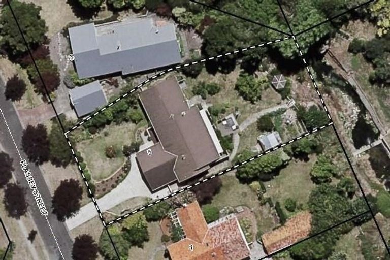 Photo of property in 5 Plassey Street, Havelock North, 4130