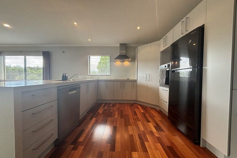 Photo of property in 12 Arthur Carwen Place, Pukekohe, 2120