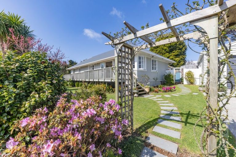 Photo of property in 26 Albert Street, Riverhead, 0820