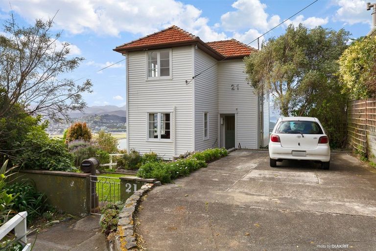Photo of property in 21 Dunedin Terrace, Melrose, Wellington, 6023