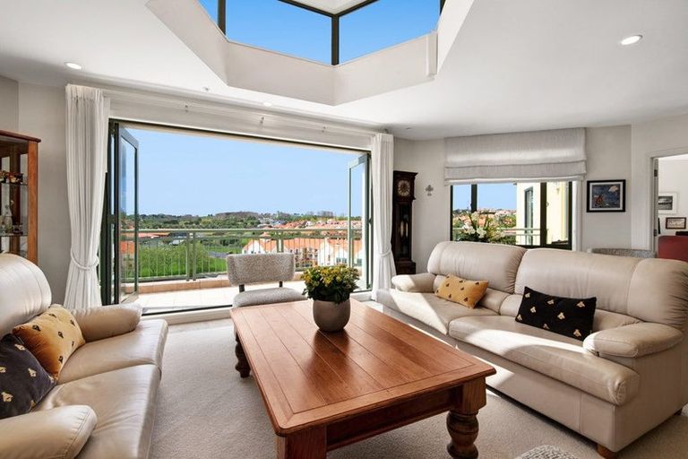 Photo of property in 35 Waterside Crescent, Gulf Harbour, Whangaparaoa, 0930