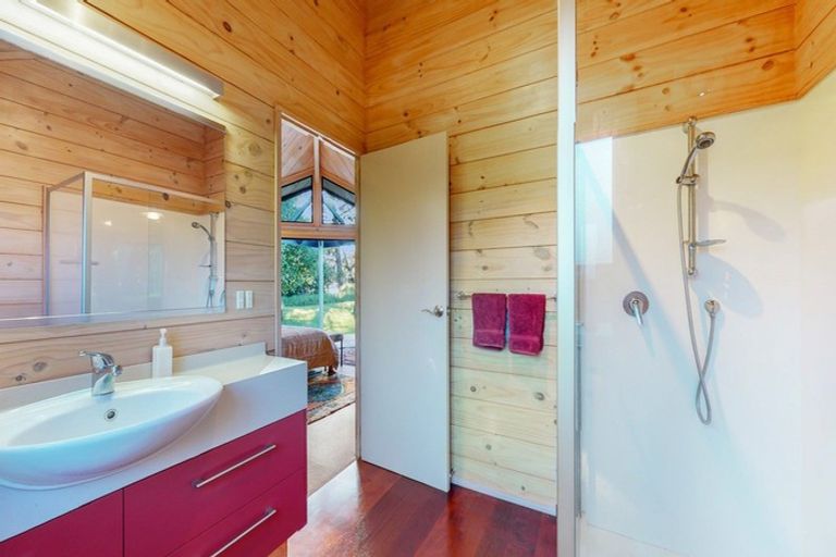 Photo of property in 79 Tangiteroria Lane, Pauanui, Hikuai, 3579