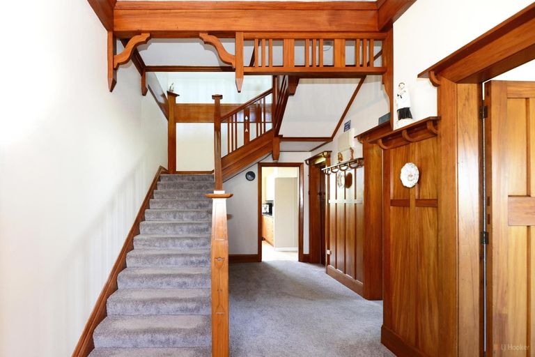 Photo of property in 17 Rhodes Street, Waimate, 7924