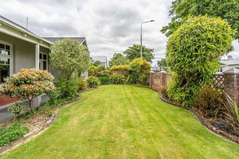 Photo of property in 65 Banks Street, Richmond, Invercargill, 9810