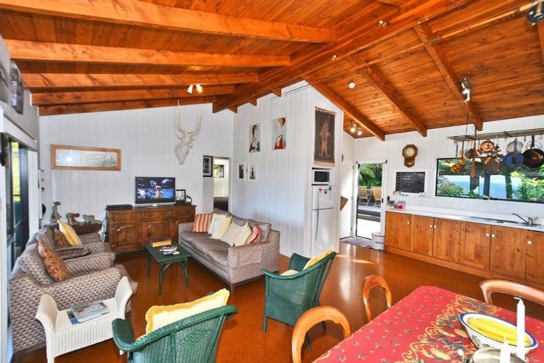 Photo of property in 2/105 Leigh Road, Leigh, Warkworth, 0985