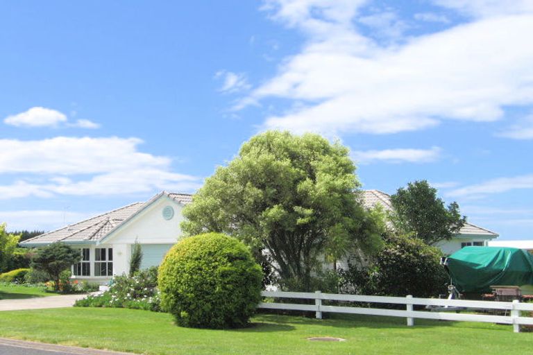 Photo of property in 64 Koutunui Road, Athenree, Katikati, 3177