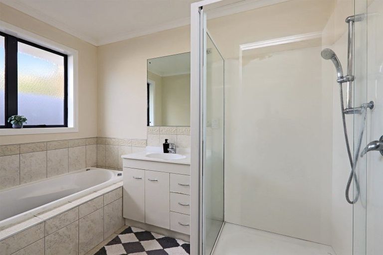 Photo of property in 806a Lawrence Street, Akina, Hastings, 4122