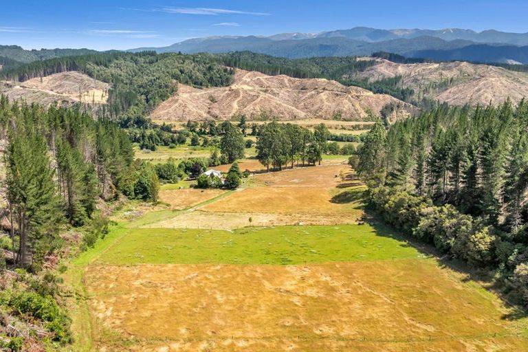 Photo of property in 739 Tadmor-glenhope Road, Tadmor, Wakefield, 7096