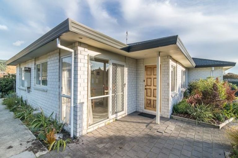 Photo of property in 38 Arawhata Road, Paraparaumu, 5032