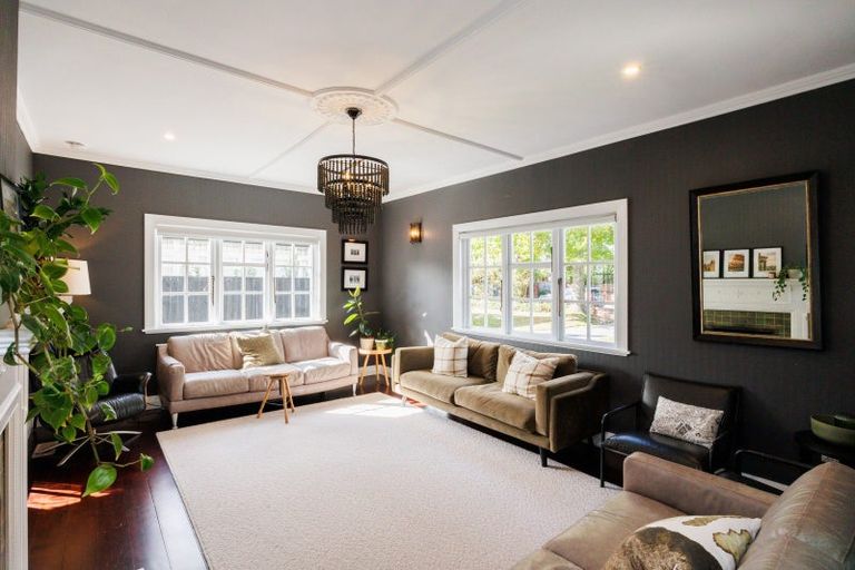 Photo of property in 23 Elmira Avenue, Hokowhitu, Palmerston North, 4410