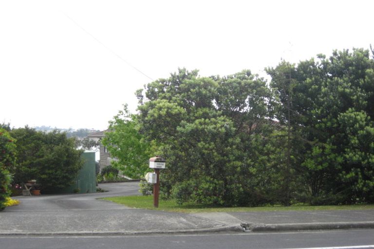 Photo of property in 1026 Whangaparaoa Road, Tindalls Beach, Whangaparaoa, 0930