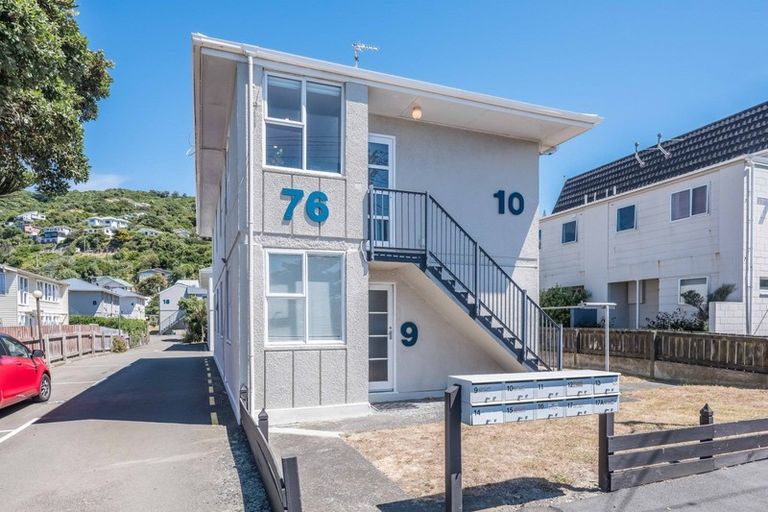 Photo of property in 10/76 Freyberg Street, Lyall Bay, Wellington, 6022