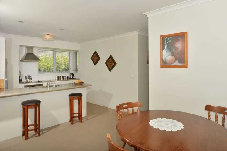Photo of property in 82 Barbados Way, One Tree Point, 0118