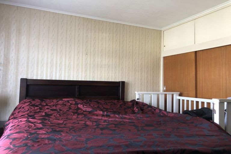 Photo of property in 2/1 Roseburn Place, Pakuranga, Auckland, 2010