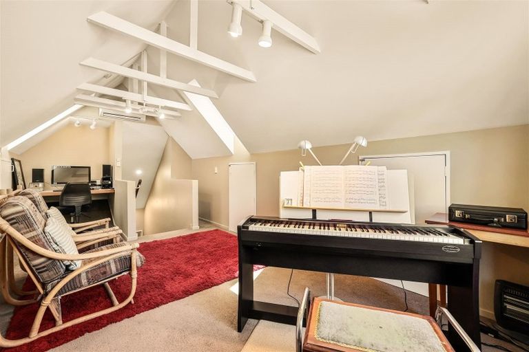 Photo of property in 5 Highlight Lane, Heathcote Valley, Christchurch, 8022