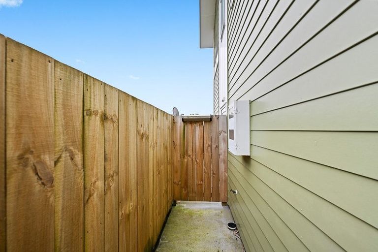 Photo of property in 10/10 Burrows Place, Frankton, Hamilton, 3204