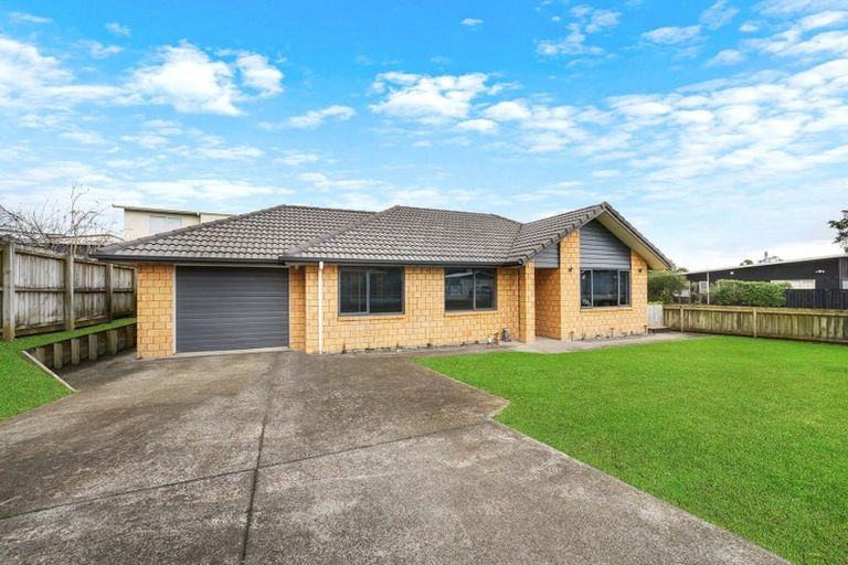 Photo of property in 5 Keven Road, Clarks Beach, Pukekohe, 2679