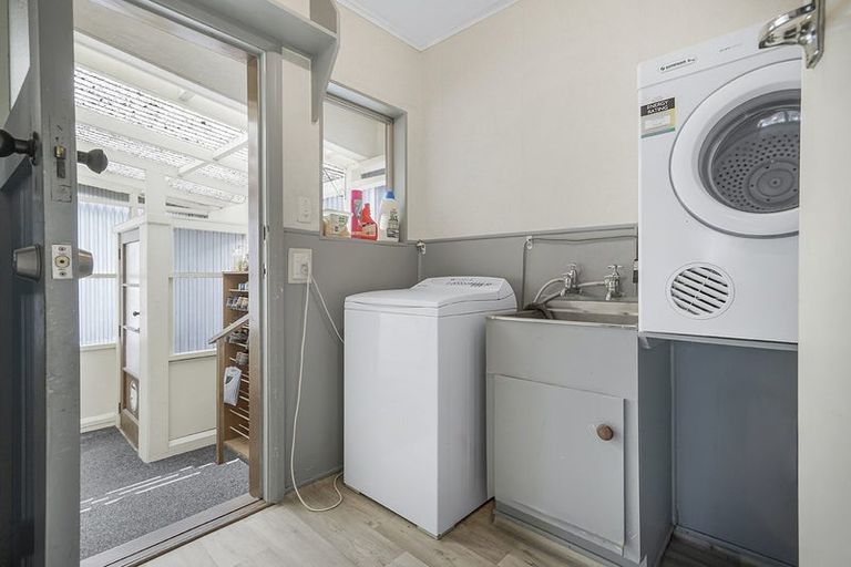 Photo of property in 10 Perry Place, Bader, Hamilton, 3206