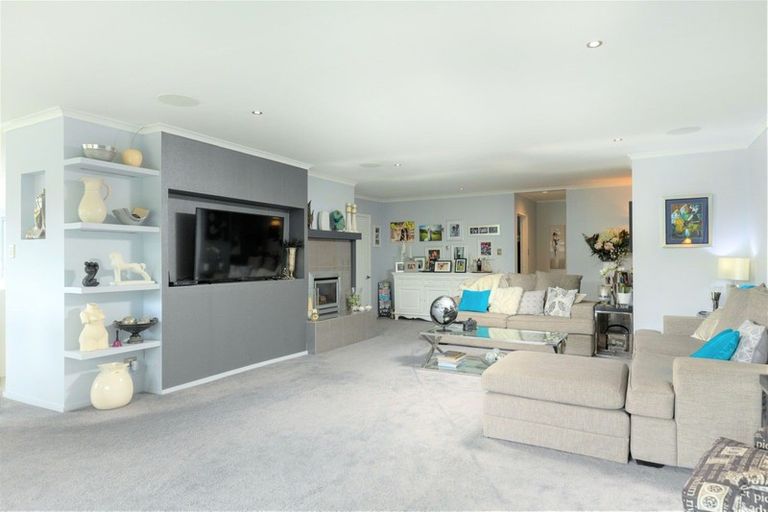 Photo of property in 7 Finlay Grove, Waikawa, Picton, 7220