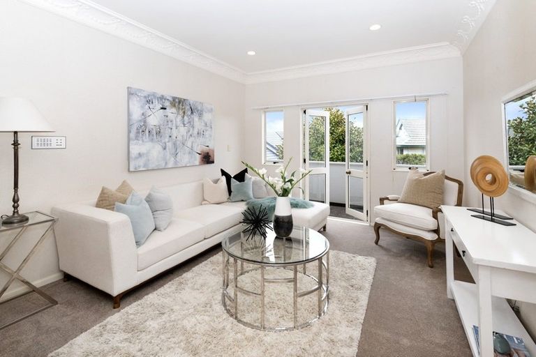 Photo of property in 26 Jane Eyre Drive, Somerville, Auckland, 2014