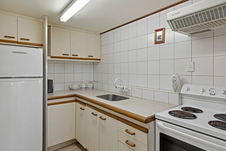 Photo of property in 801 East Coast Road, Northcross, Auckland, 0630