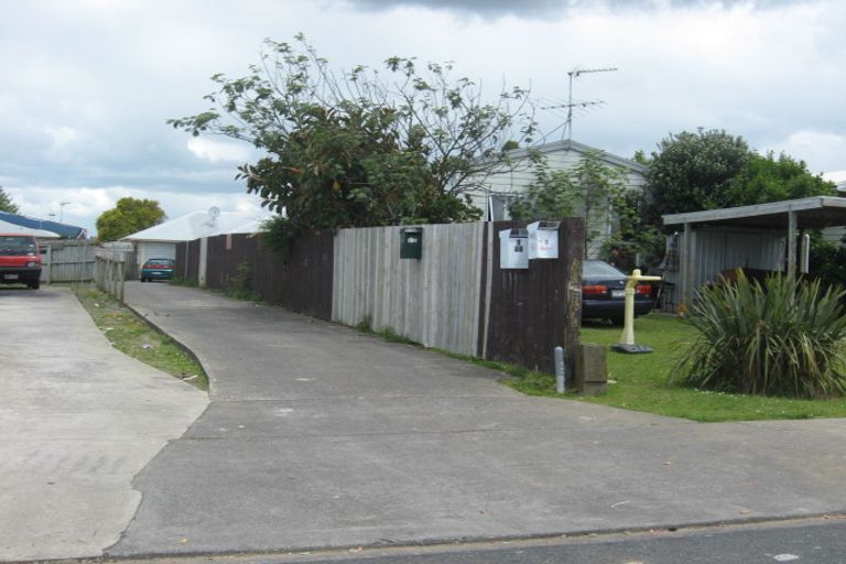 Photo of property in 2/25 Oratu Place, Manurewa, Auckland, 2102