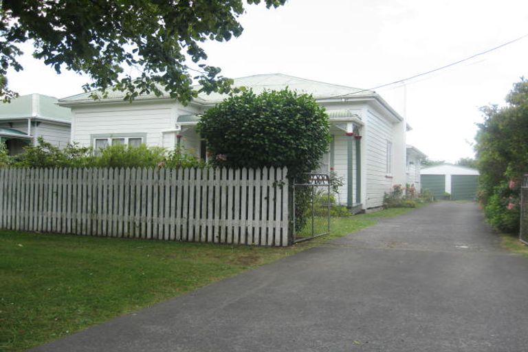 Photo of property in 10 Field Street, Aramoho, Whanganui, 4500