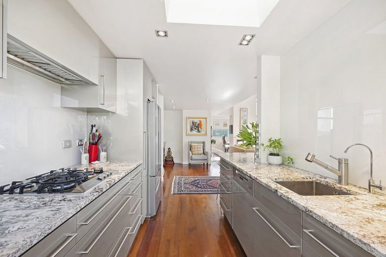 Photo of property in 74 Falkirk Avenue, Seatoun, Wellington, 6022