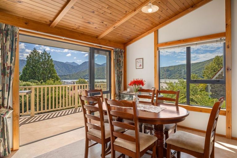 Photo of property in 28 Lawrence Street, Havelock, 7100