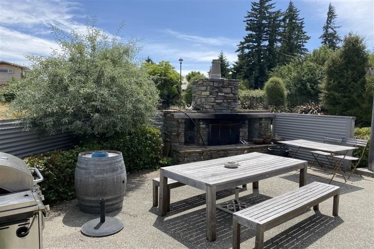 Photo of property in 7 Drake Place, Lake Hawea, Wanaka, 9382