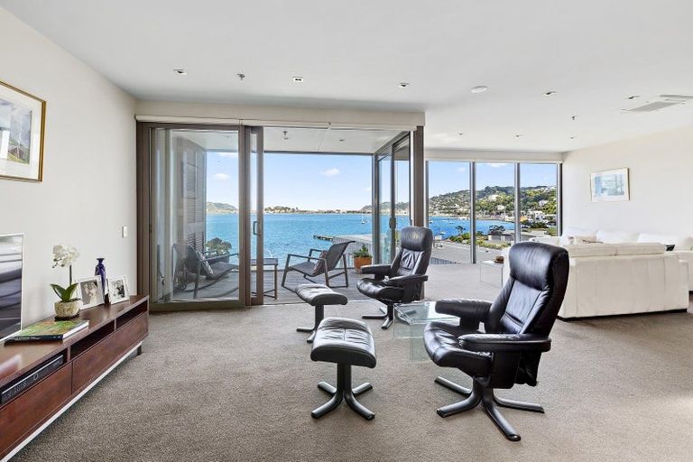 Photo of property in Patent 326 Apartments, 504s/326 Evans Bay Parade, Hataitai, Wellington, 6021