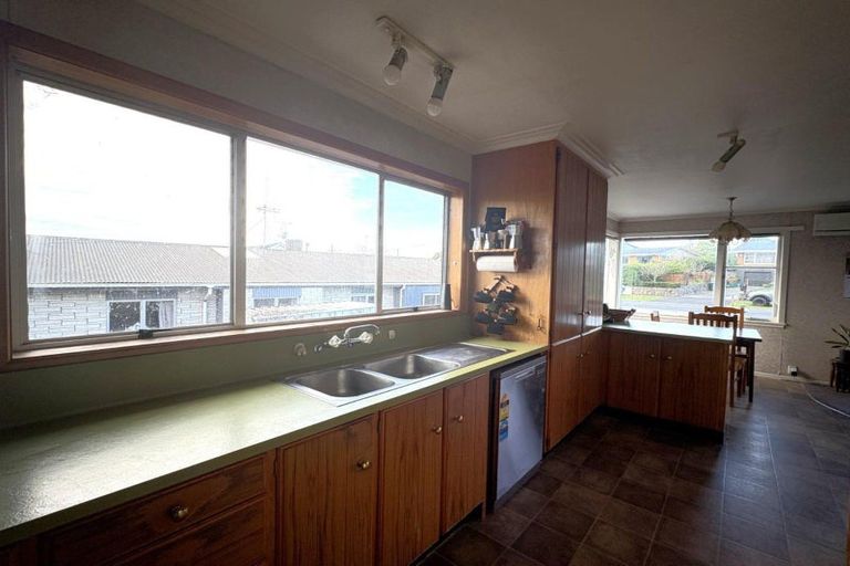 Photo of property in 1 Thomson Avenue, Dinsdale, Hamilton, 3204