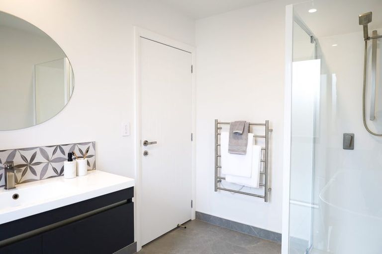 Photo of property in 9 Samuel Place, Terrace End, Palmerston North, 4410