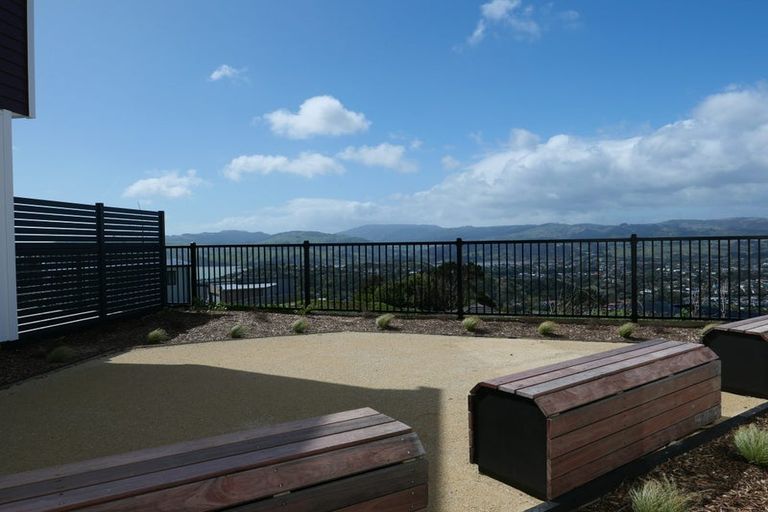 Photo of property in 11/30 Adventure Drive, Whitby, Porirua, 5024