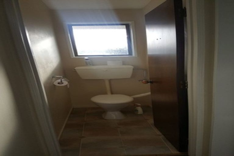 Photo of property in 19b Chipping Lane, Redwood, Christchurch, 8051