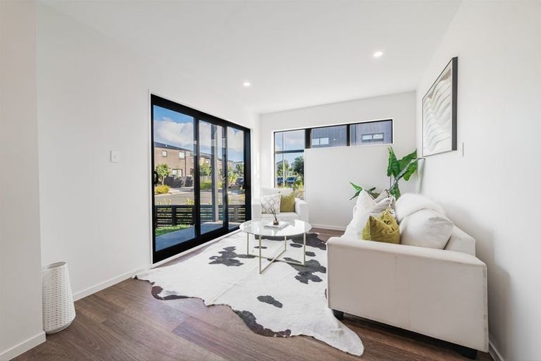 Photo of property in 64 Wallace Road, Hobsonville, Auckland, 0616