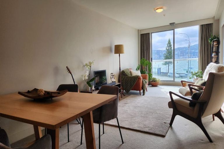 Photo of property in The Capital, 4/370 Oriental Parade, Oriental Bay, Wellington, 6011